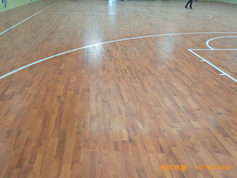 陽煤集團(tuán)三礦球館運(yùn)動地板安裝案例1
