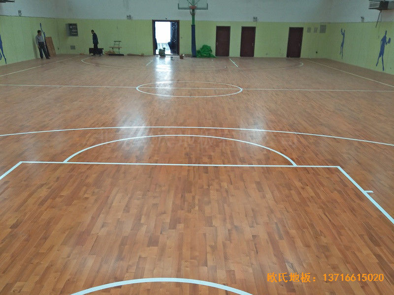 陽煤集團(tuán)三礦球館運(yùn)動地板安裝案例5