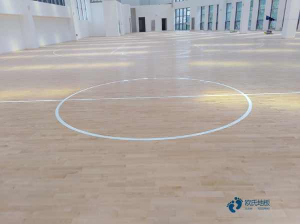 質量好運動籃球地板施工流程3