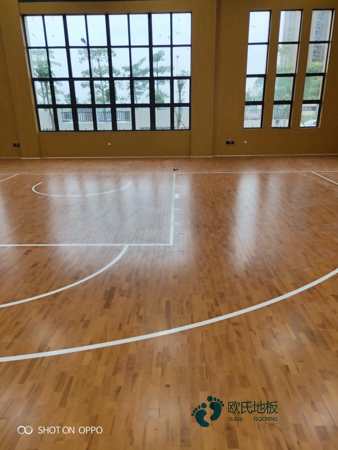 25厚體育籃球地板哪個(gè)牌子環(huán)保2