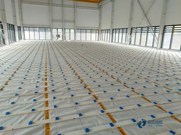 單龍骨籃球館地板保養(yǎng)方法1