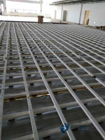 楓樺木運(yùn)動(dòng)籃球木地板報(bào)價(jià)