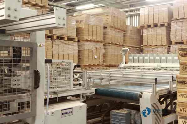 籃球場(chǎng)木地板鋪裝施工規(guī)范1