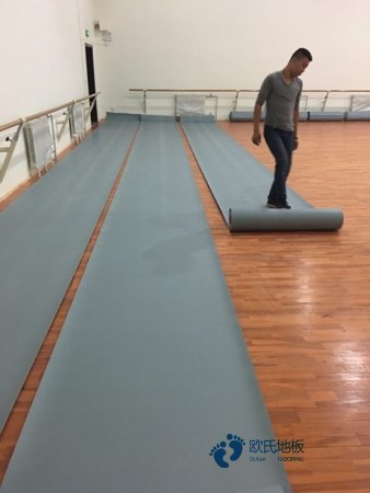 籃聯(lián)認(rèn)證楓木籃球木地板優(yōu)點(diǎn)1